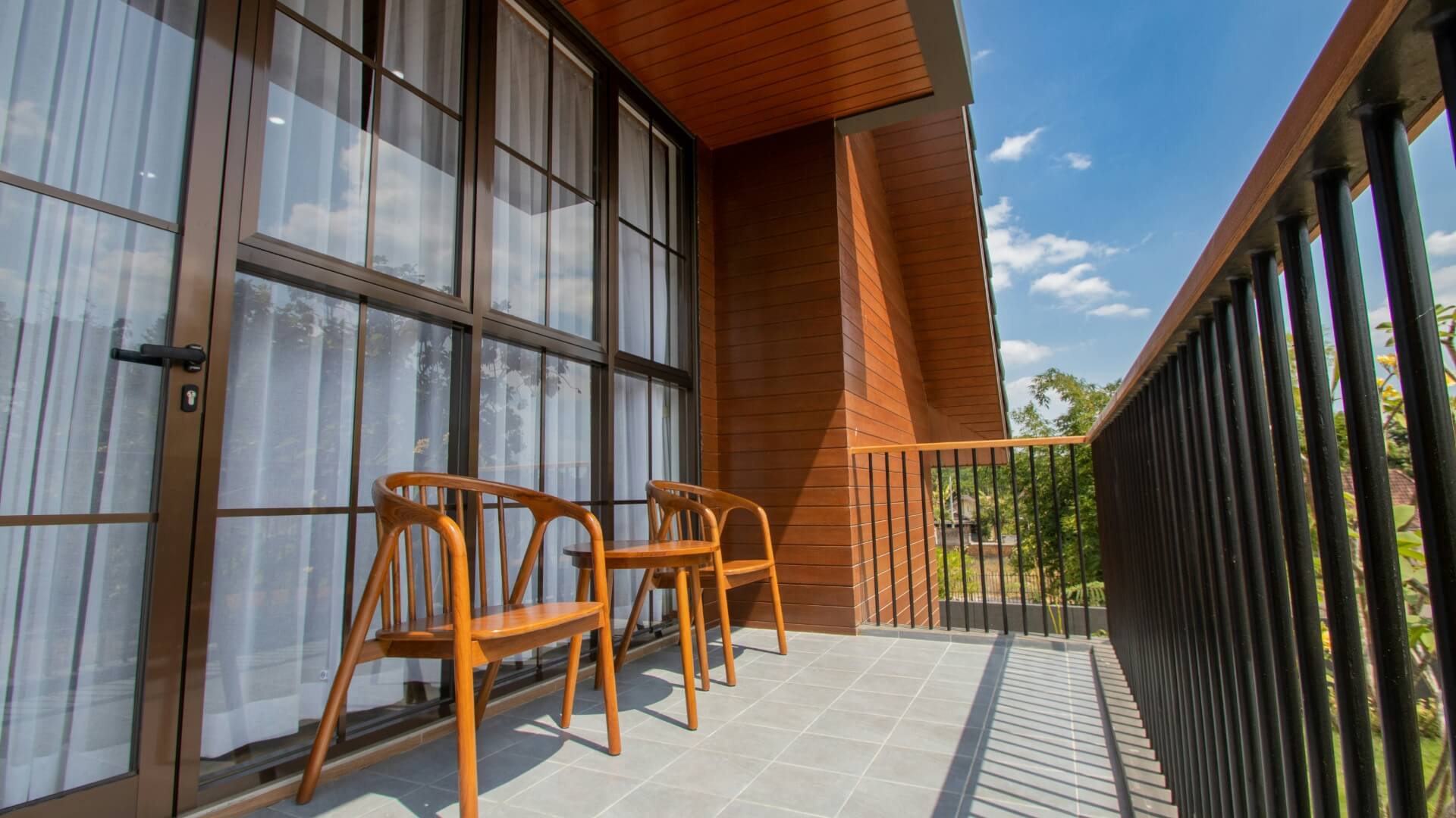 GLASS RAILINGS